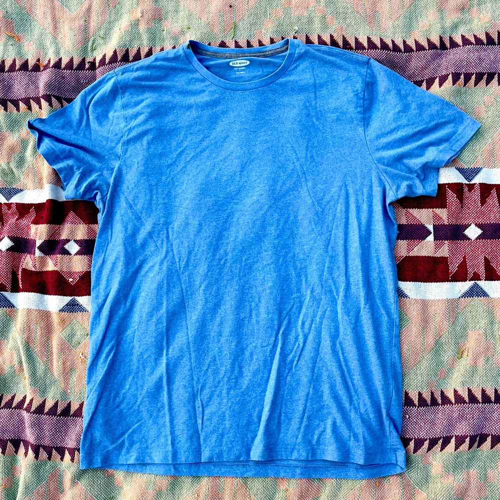 Men’s L old navy T-shirt